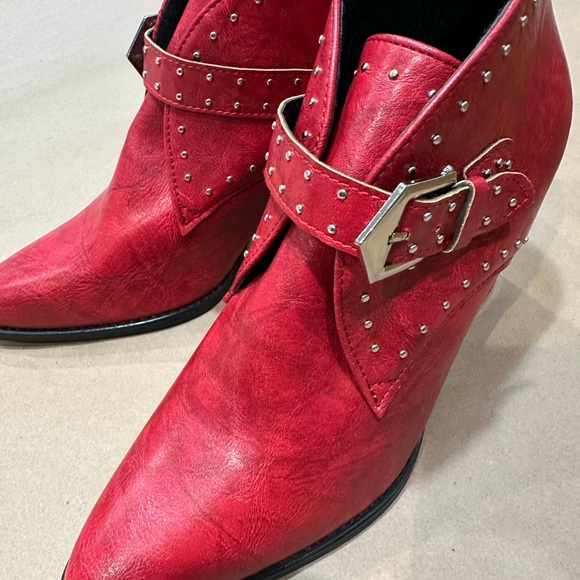 Vibrant Red Ankle Boots with Silver Accents- thick heel - Picture 3 of 14